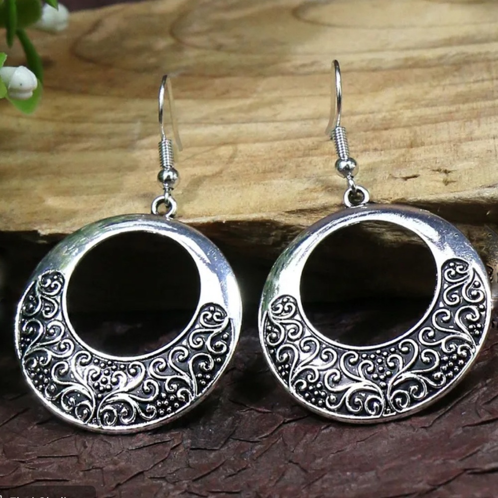 Antiqued Gunmetal Boho Circle Dangle Earrings